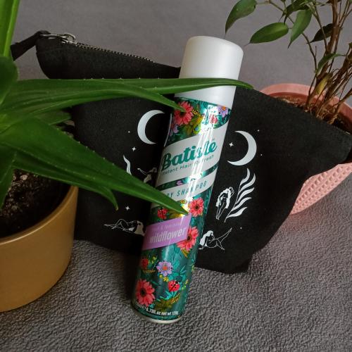 Batiste Fresh & Feminine Wildflower Dry Shampoo (Suchy szampon do włosów przetłuszczających się) - opinie | zdjęcie do recenzji od Luqia