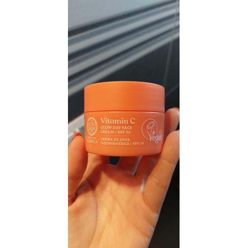Natura Siberica Oblepikha C-berrica Professional, Glow Day Face Cream SPF 20 (Rozświetlający krem do twarzy z filtrem SPF 20 z witaminą C) - opinie | zdjęcie do recenzji od MartaSowka - 5