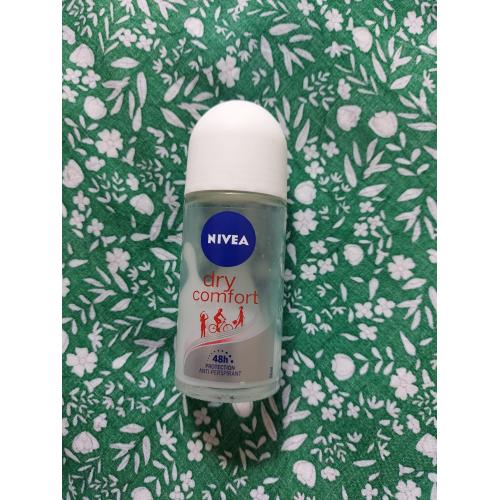 Nivea Dry Comfort, Antyperspirant roll-on (nowa wersja) - opinie | zdjęcie do recenzji od Acissej25