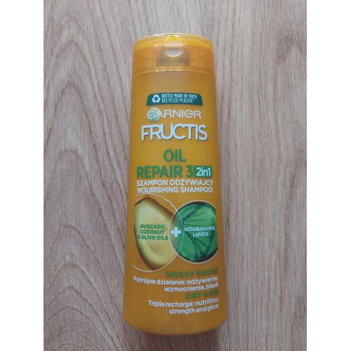 Garnier Fructis, Oil Repair 3, Szampon wzmacniający 2 w 1 do włosów suchych i łamliwych (nowa wersja) - opinie | zdjęcie do recenzji od Lukrecja63