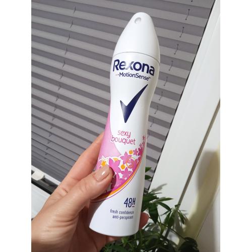 Rexona Woman, Motion Sense, Sexy Bouquet, Fresh Confidence 48h Anti-perspirant Spray (Antyperspirant w sprayu) - opinie | zdjęcie do recenzji od Moniula93 - 3