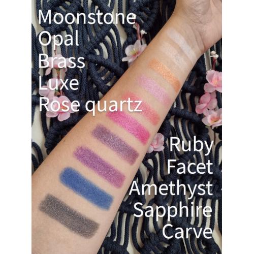 I Heart Revolution Diamond Bright Eyeshadow Palette (Paleta cieni do powiek) - opinie | zdjęcie do recenzji od quirkynata - 4