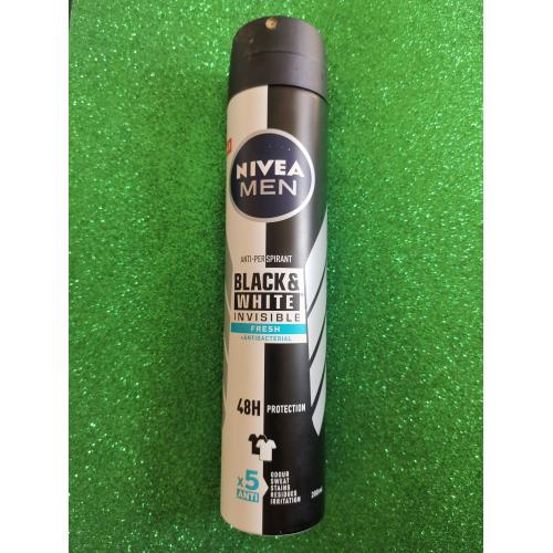 Nivea Men, Invisible Fresh Black & White, Antyperspirant w sprayu - opinie | zdjęcie do recenzji od Ewafefka - 2