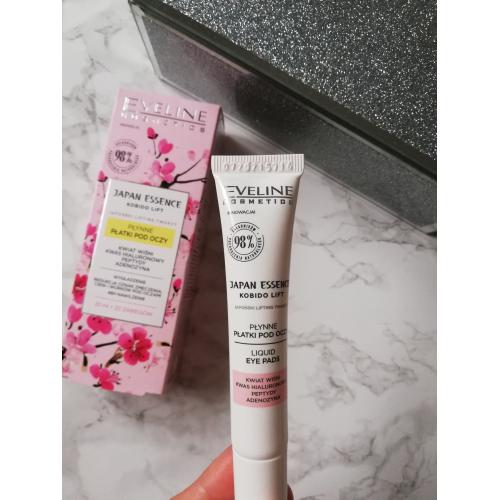 Eveline Cosmetics Japan Essence, Płynne płatki pod oczy - opinie | zdjęcie do recenzji od Tinaaa1987