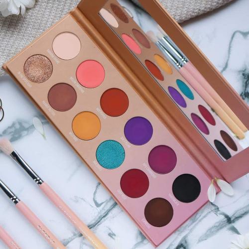 Affect Affect x Pro Make Up Academy,  In The Spotlight Eyeshadow Palette (Paleta 12 cieni do powiek) - opinie | zdjęcie do recenzji od Skibi89 - 2