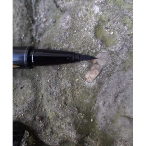 Eveline Cosmetics Variete, 2in1 Double Effect Eyeliner & Pencil Waterproof (Wodoodporna kredka do oczu z eyelinerem) - opinie | zdjęcie do recenzji od Smerfeta83 - 2