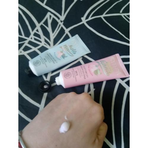 Eveline Cosmetics Holo Hand, Odżywczy krem do rąk z różowym holo-pyłkiem `Pink Unicorn ` - opinie | zdjęcie do recenzji od Owocowysad - 1