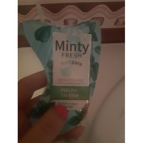 Bielenda Minty Fresh Foot Care, Odświeżająco-wygładzający peeling do stóp - opinie | zdjęcie do recenzji od Kamea2000