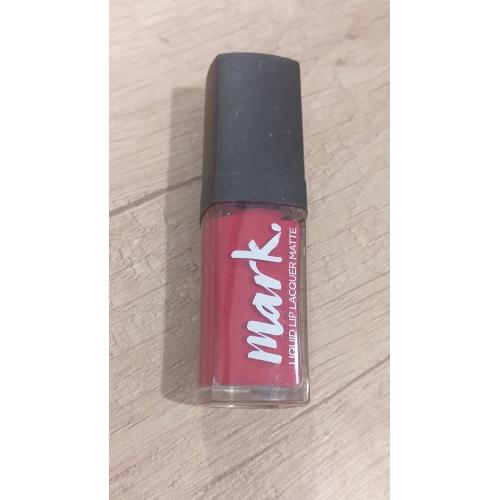 Avon Mark., Liquid Lip Lacquer Matte (Matowa szminka w płynie) - opinie | zdjęcie do recenzji od Palm_Leaf