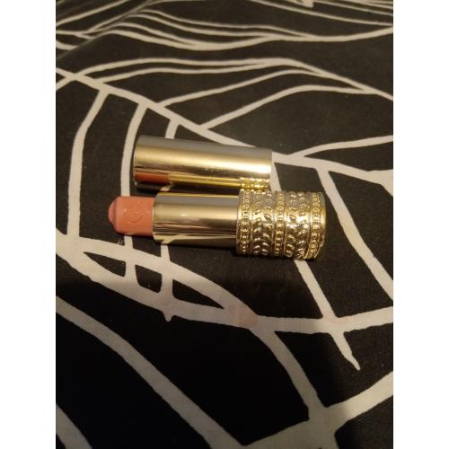 Oriflame Giordani Gold, MasterCreation Lipstick (Pomadka do ust) - opinie | zdjęcie do recenzji od Owocowysad - 2