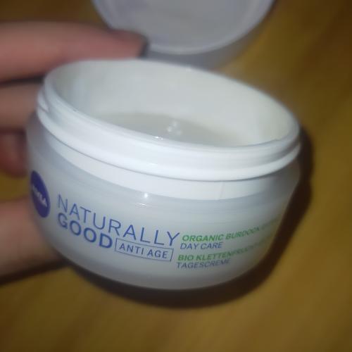 Nivea Naturally Good, Anti Age, Przeciwzmarszczkowy krem na dzień z wyciągiem z organicznego owocu łopianu - opinie | zdjęcie do recenzji od 48cfe75c0201e6b35e7351c05adefbc8b571454f_661c6006a56c8 - 2