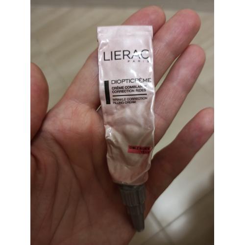 Lierac Diopticreme, Creme Comblante Correctrice Rides [Wrinkle Correction Filling Cream] (Krem przeciwzmarszczkowy i nawilżający) - opinie | zdjęcie do recenzji od SylwiaTestuje