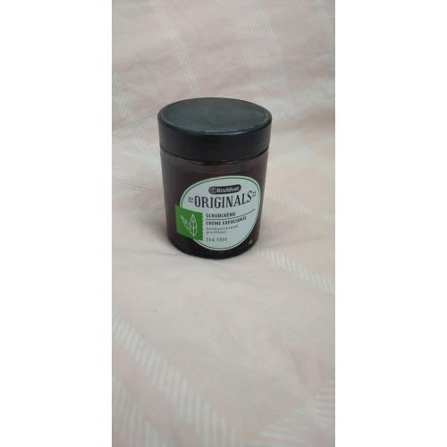 Kruidvat Originals, Scrubcreme Huidzuiverend [Creme Exfoliante Purifiant] Tea Tree (Peeling do twarzy `Drzewo herbaciane`) - opinie | zdjęcie do recenzji od 48cfe75c0201e6b35e7351c05adefbc8b571454f_661c6006a56c8 - 2