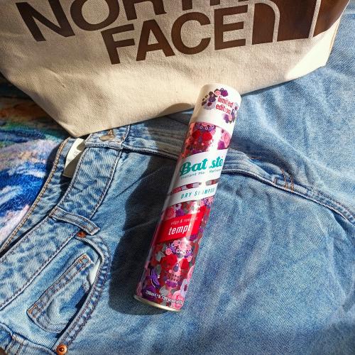 Batiste Tempt Edgy & Romantic Dry Shampoo (Suchy szampon do włosów przetłuszczających się) - opinie | zdjęcie do recenzji od Luqia
