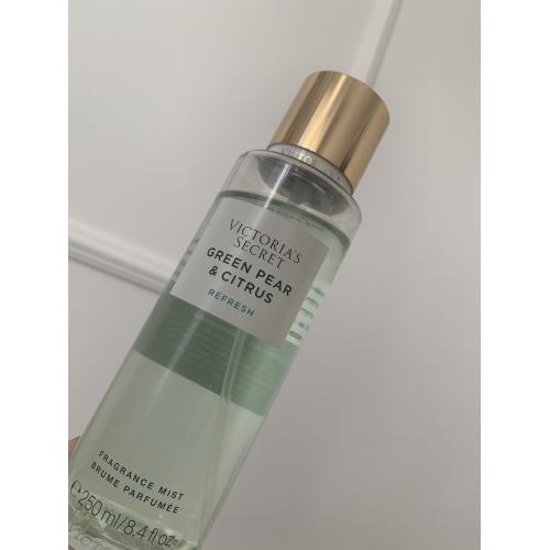 Victoria's Secret Refresh Green Pear Citrus  Fragrance Mist (Perfumowana mgiełka do ciała) - opinie | zdjęcie do recenzji od swiktoriia - 1