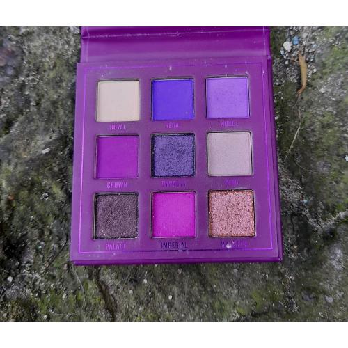 Makeup Obsession London Purple Reign Eyeshadow Palette (Paletka cieni do powiek) - opinie | zdjęcie do recenzji od Smerfeta83 - 1