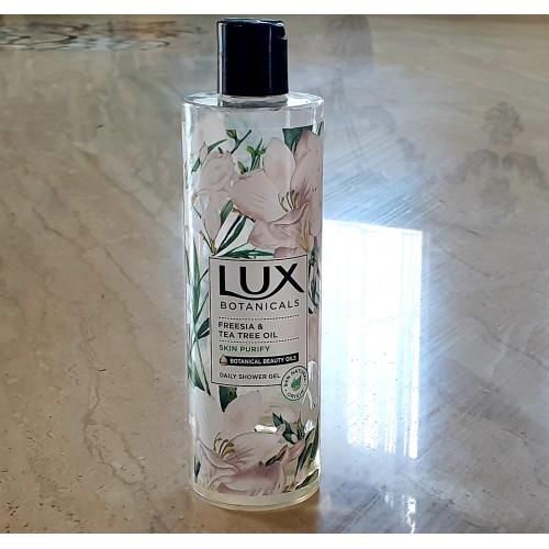 Lux Botanicals Freesia & Tea Tree Oil Daily Shower Gel (Żel pod prysznic) - opinie | zdjęcie do recenzji od Iwona_C
