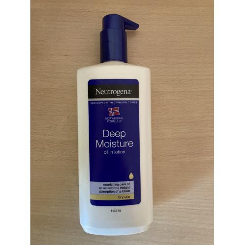 Neutrogena Formuła Norweska, Deep Moisture Creamy Oil (Głęboko nawilżająca emulsja z olejkiem do ciała (stara wersja)) - opinie | zdjęcie do recenzji od edgreta