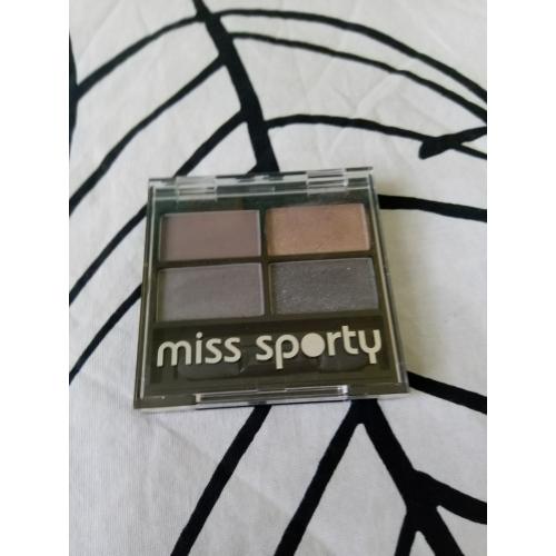 Miss Sporty Studio Color, Quattro Eyeshadow Smoky Eyes (Poczwórne cienie do powiek (nowa wersja)) - opinie | zdjęcie do recenzji od Owocowysad
