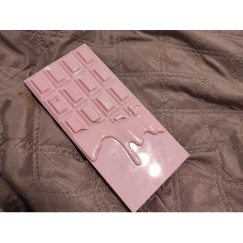 I Heart Revolution Pink Fizz Shadow Palette (Paleta 16 cieni do powiek) - opinie | zdjęcie do recenzji od mm2991 - 1
