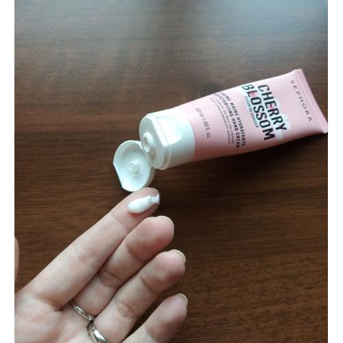 Sephora Collection, Cherry Blossom, Moisturizing Hand Cream (Krem do rąk) - opinie | zdjęcie do recenzji od Cassiopeia_Elle - 1