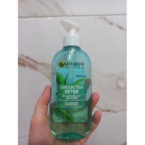 Garnier Skin Naturals [Skinactive],  Green Tea Detox,  Purifying Botanical Gel Wash with Green Tea (Oczyszczający żel do mycia twarzy) - opinie | zdjęcie do recenzji od Medea05