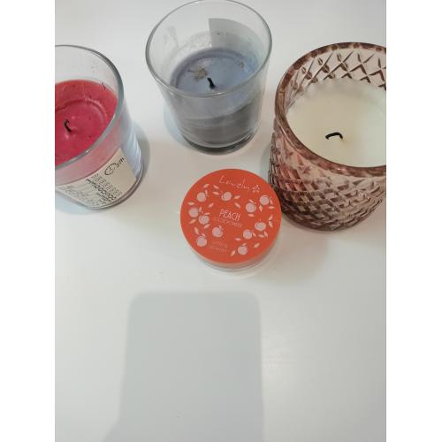 Lovely Peach Loose Powder (Utrwalający puder do twarzy) - opinie | zdjęcie do recenzji od blondeinbeauty