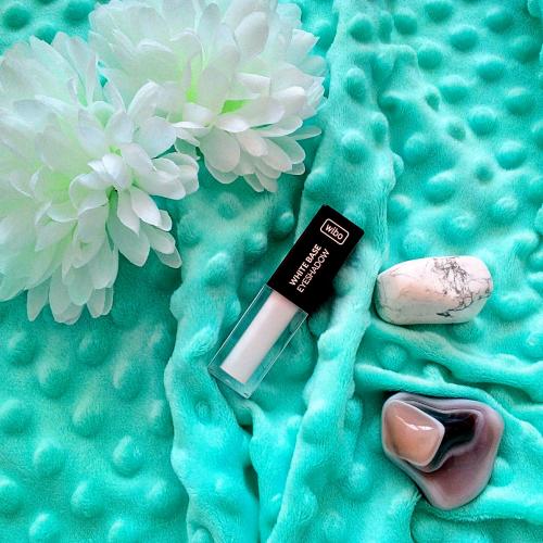 Wibo Wibo x Zmalowana, White Base Eyeshadow (Cień bazowy do powiek w płynie) - opinie | zdjęcie do recenzji od Elednor