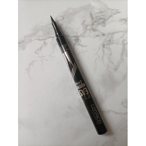 Catrice It's Easy Black Liner (Super cienki eyeliner w pisaku) - opinie | zdjęcie do recenzji od Tinaaa1987