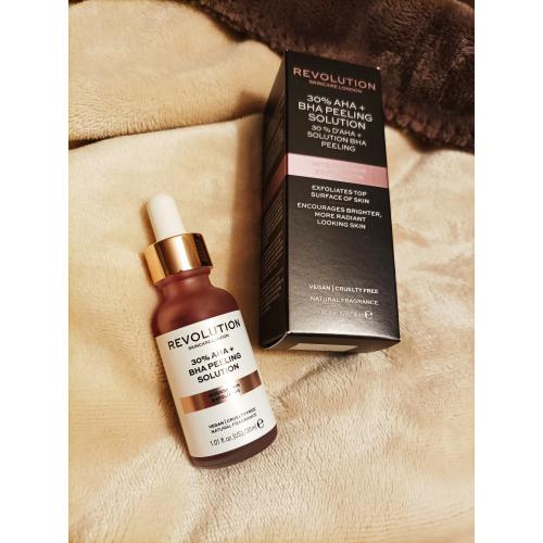 Revolution Skincare Skin Intense Exfoliator 30 % AHA+BHA Pelling Solution (Intensywnie naprawczy peeling do twarzy z 30% kwasem AHA+BHA) - opinie | zdjęcie do recenzji od Aleksandra474