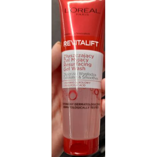 L'Oreal Paris Revitalift, Resurfacing Gel Wash (Złuszczający żel myjący do twarzy) - opinie | zdjęcie do recenzji od Qradomowa86