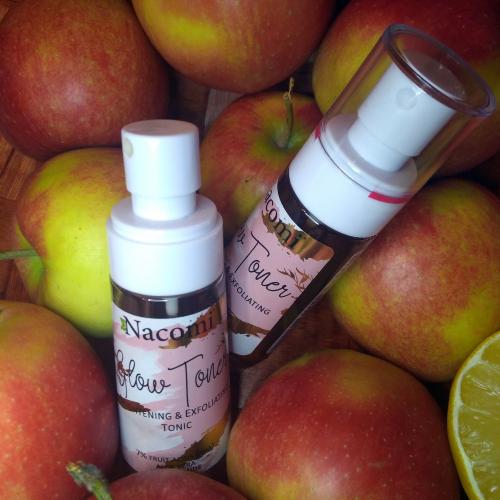 Nacomi Glow Toner, Brightening & Exfoliating Tonic (Tonik złuszczająco - wygładzający) - opinie | zdjęcie do recenzji od AnaSky