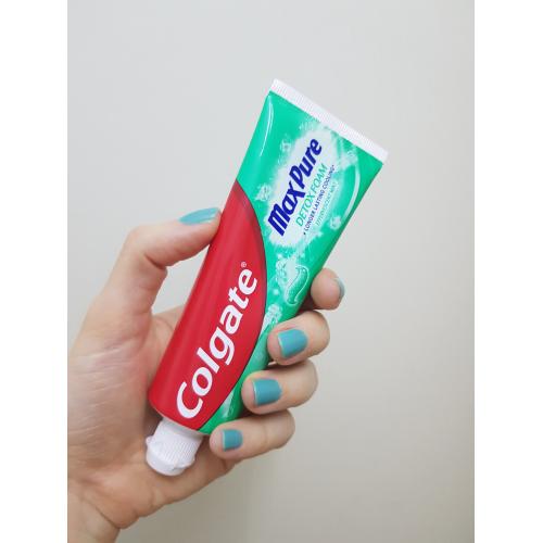 Colgate Max Pure, Detox Foam Effervescent Mint Toothpaste (Pasta do zębów) - opinie | zdjęcie do recenzji od Zoe_Zebra