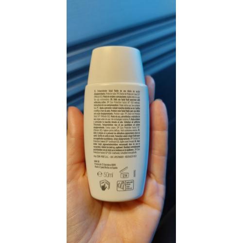 Isdin Isdinceutics Foto Ultra 100 Active Unify Fusion Fluid SPF50+ (Fluid do twarzy ochronno-korygujący) - opinie | zdjęcie do recenzji od MartaSowka - 3