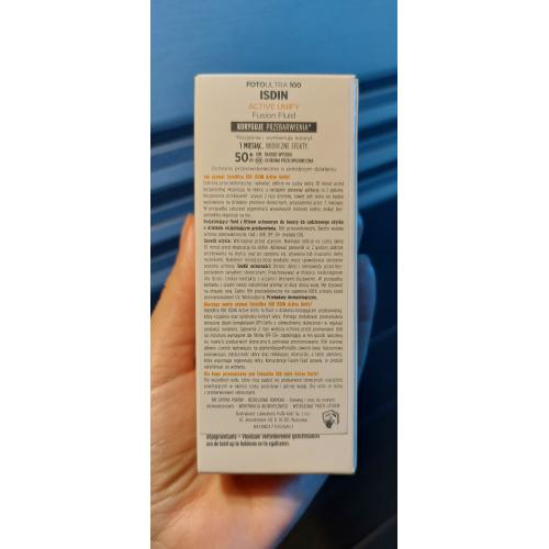 Isdin Isdinceutics Foto Ultra 100 Active Unify Fusion Fluid SPF50+ (Fluid do twarzy ochronno-korygujący) - opinie | zdjęcie do recenzji od MartaSowka - 5