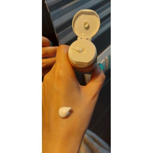 Garnier Ambre Solaire Anti-age Super Protective Cream UV SPF50 (Krem do twarzy  z filtrem SPF 50) - opinie | zdjęcie do recenzji od MartaSowka - 2