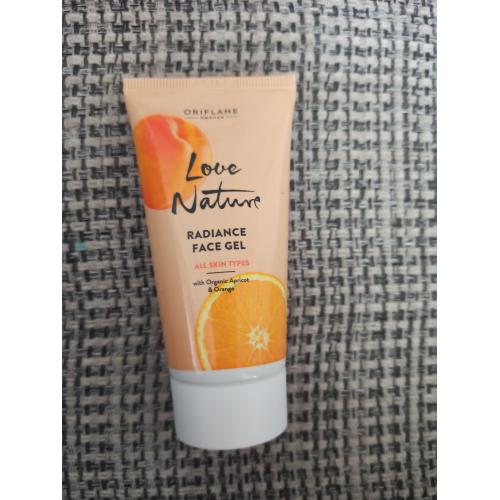 Oriflame Love Nature, Radiance Face Gel with Organic Apricot & Orange (Rozświetlający żel do twarzy z organiczną morelą i pomarańczą) - opinie | zdjęcie do recenzji od Adriannakowalska9