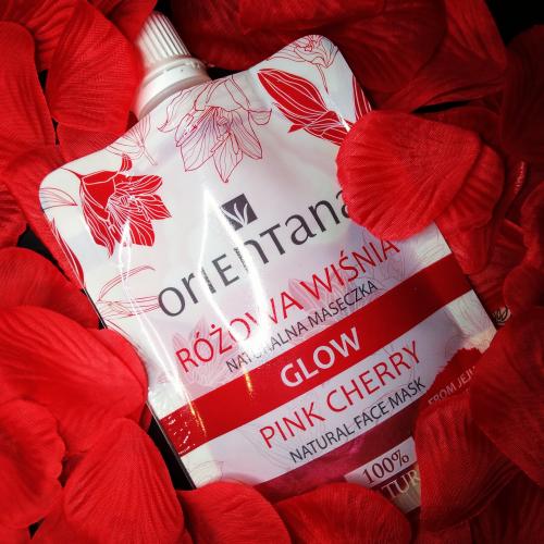 Orientana Glow Pink Cherry Natural Facial Mask (Naturalna maseczka do twarzy `Różowa wiśnia`) - opinie | zdjęcie do recenzji od AnaSky