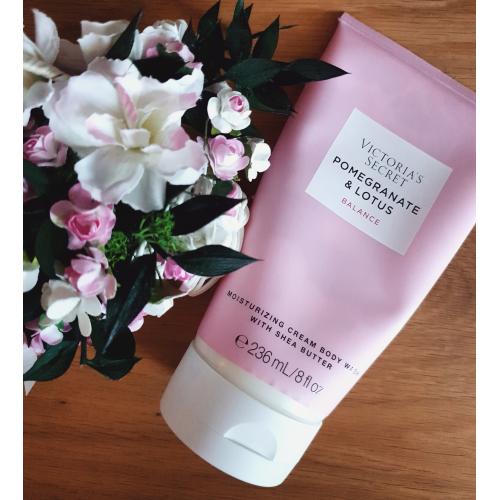 Victoria's Secret Pomegranate and Lotus Balance Moisturizing Cream Wash (Kremowy żel pod prysznic) - opinie | zdjęcie do recenzji od Chrypka89