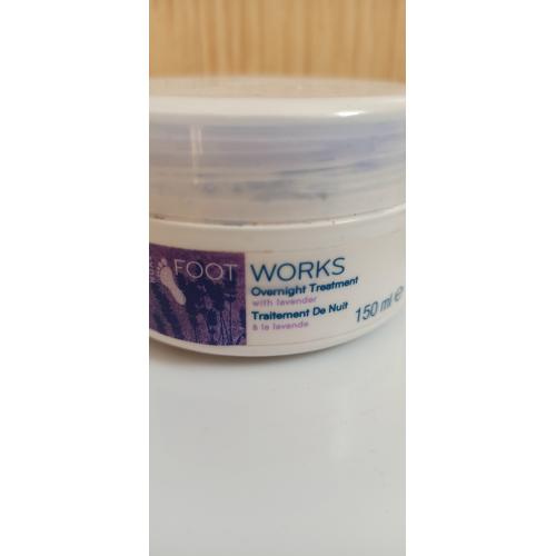 Avon Foot Works, Beautiful Lavender, Comforting Overnight Massage Cream [Overnight Treatment with Lavender] (Intensywnie pielęgnujący krem do masażu stóp na noc [Intensywnie nawilżająca kuracja lawendowa do stóp]) - opinie | zdjęcie do recenzji od ciasteczkowapanna