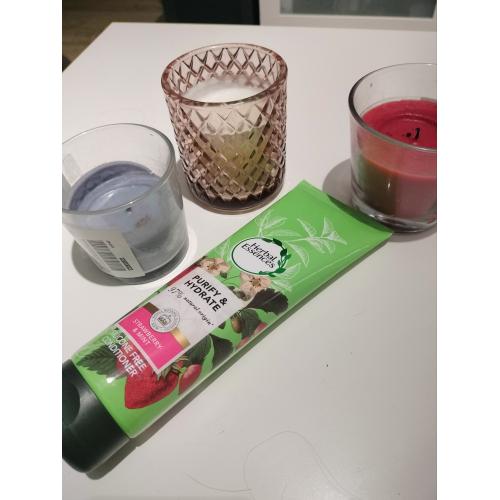 Herbal Essences Purify & Hydrate, Strawberry & Mint, Silocone-Free Conditioner (Odżywka do włosów bez silikonów) - opinie | zdjęcie do recenzji od blondeinbeauty