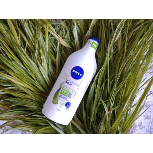 Nivea Naturally Good, Odżywczy balsam do ciała z aloesem - opinie | zdjęcie do recenzji od Moniczkasia