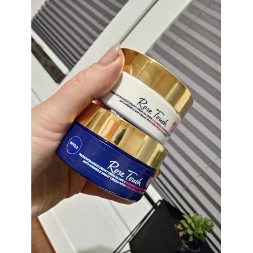 Nivea Rose Touch, Przeciwzmarszczkowy krem na dzień z olejkiem z płatków róży i wapniem - opinie | zdjęcie do recenzji od Moniula93 - 4