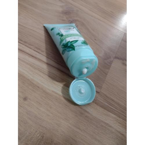 Bielenda Minty Fresh Foot Care, Zmiękczający krem do stóp/ maska na silne zrogowacenia - opinie | zdjęcie do recenzji od irena2202 - 2