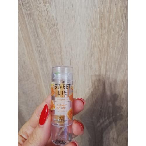 Bielenda Sweet Lips, Balsam do ust w sztyfcie `Miód + olej migdałowy` - opinie | zdjęcie do recenzji od Justyna_moja_pielegnacja - 1