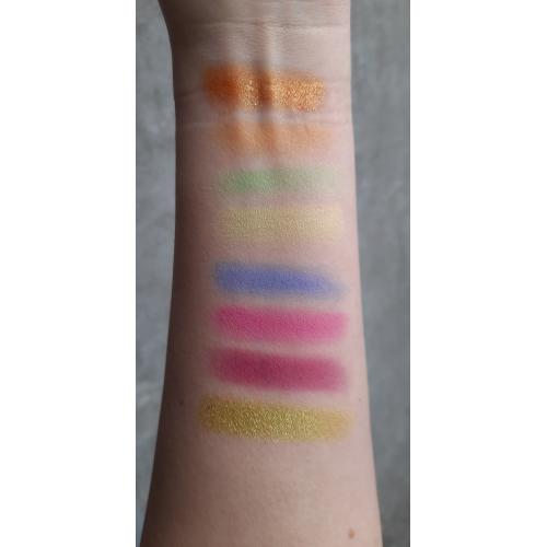 Eveline Cosmetics Look Up, Neon Lime Eyeshadow Palette (Paletka cieni do powiek) - opinie | zdjęcie do recenzji od Smerfeta83 - 2