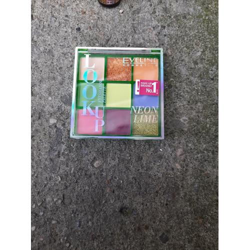 Eveline Cosmetics Look Up, Neon Lime Eyeshadow Palette (Paletka cieni do powiek) - opinie | zdjęcie do recenzji od Smerfeta83 - 3