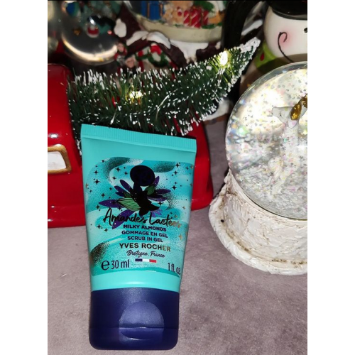 Yves Rocher Milky Almonds, Scrub in Gel (Peeling do ciała w żelu `Mleczne Migdały`) - opinie | zdjęcie do recenzji od jolanta_rudzewicz