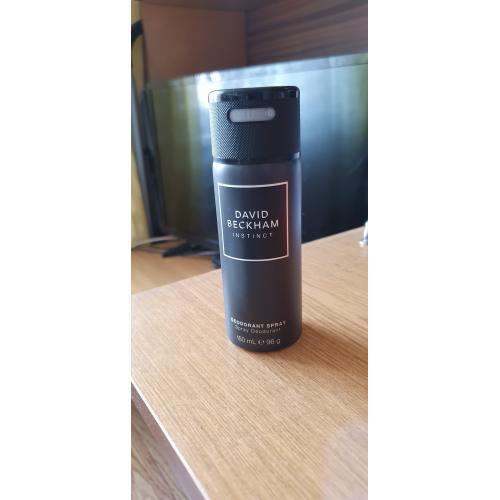 David Beckham Instinct, Deodorant Spray (Dezodorant w sprayu dla mężczyzn) - opinie | zdjęcie do recenzji od Veronika2612