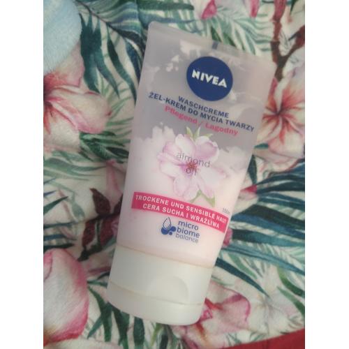 Nivea Waschcreme Almond Oil (Żel-krem do mycia twarzy) - opinie | zdjęcie do recenzji od C_in_i